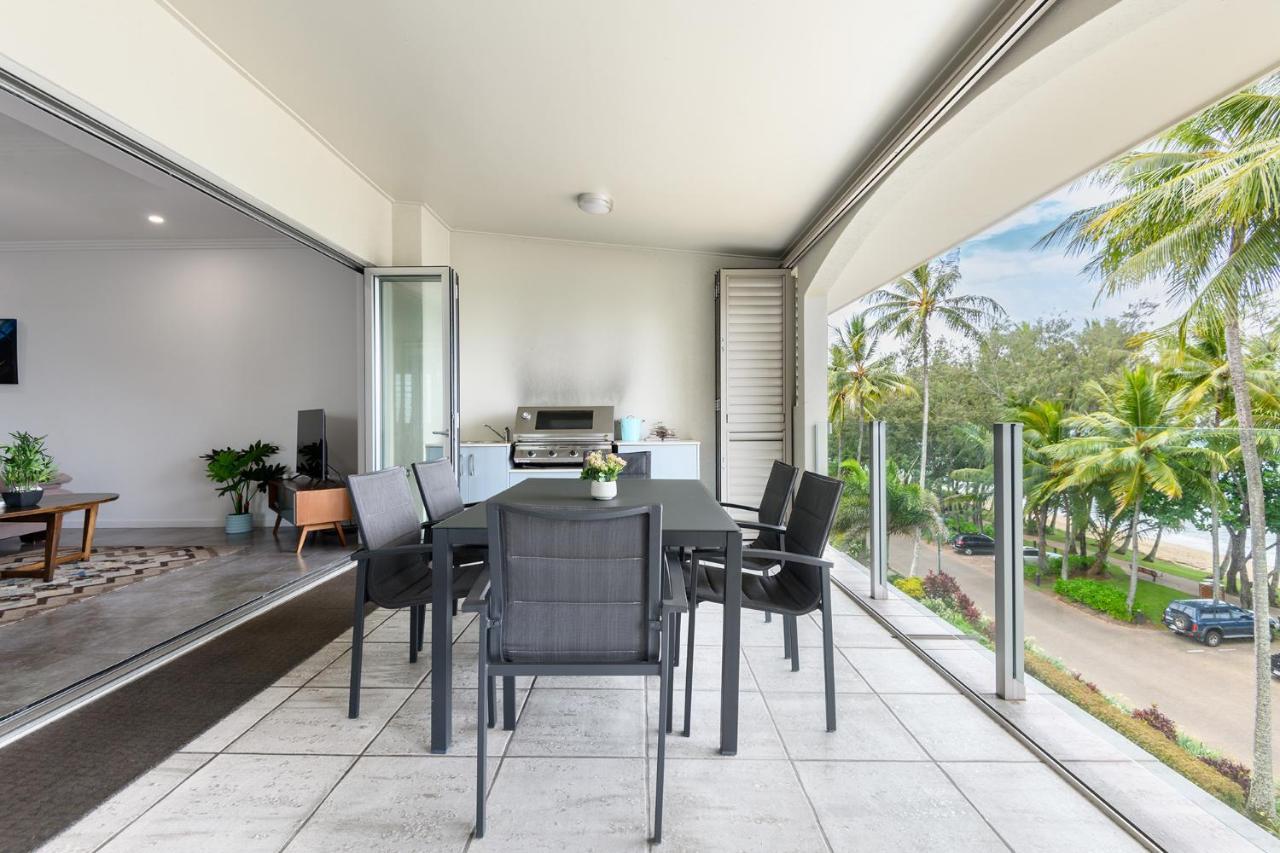 Island Views Beachfront Apartments Palm Cove Dış mekan fotoğraf