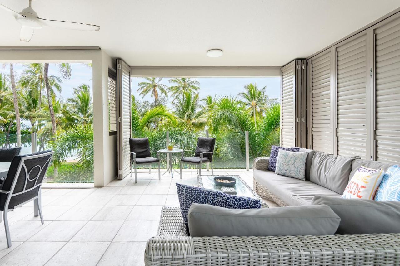 Island Views Beachfront Apartments Palm Cove Dış mekan fotoğraf