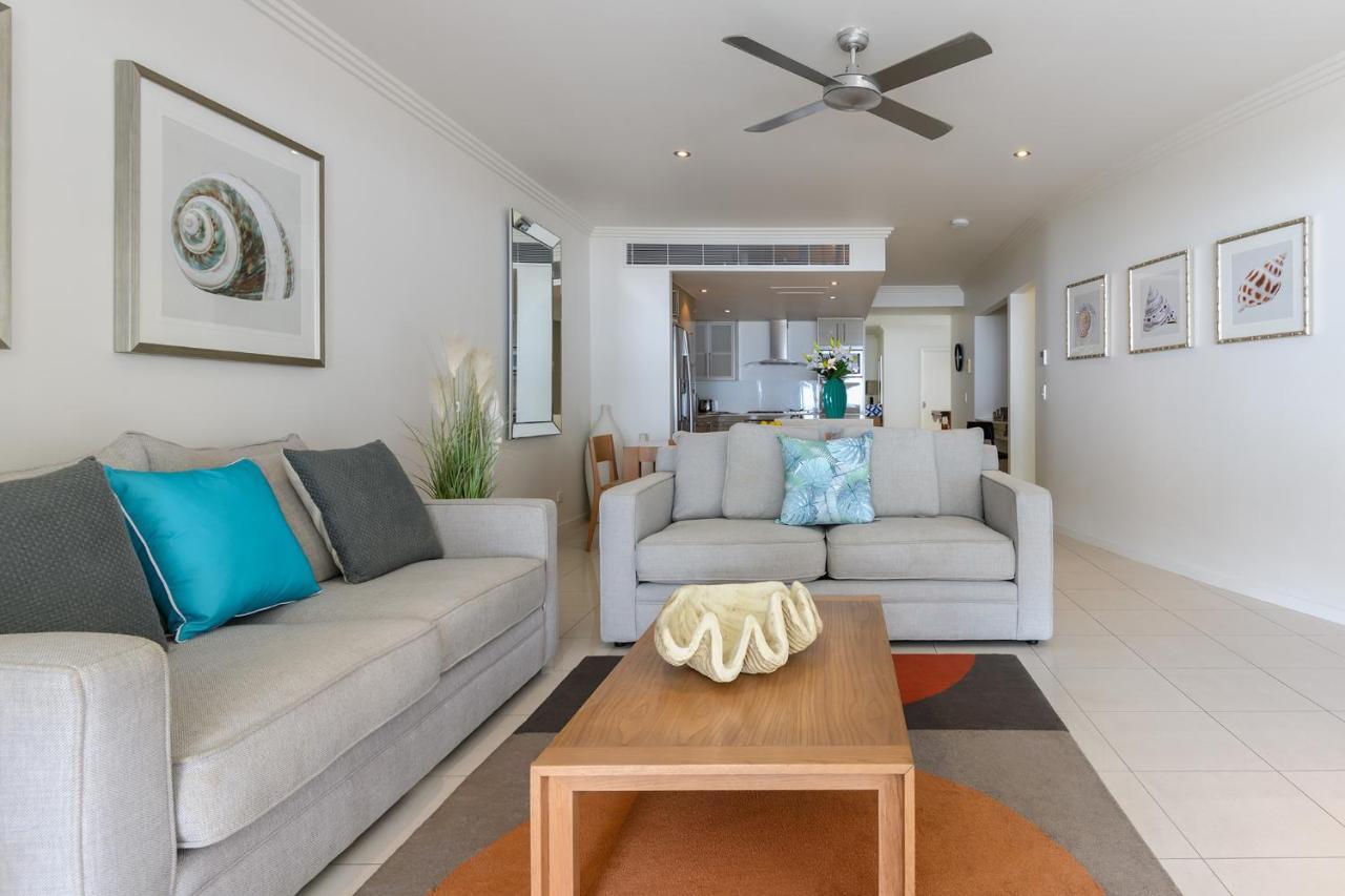 Island Views Beachfront Apartments Palm Cove Dış mekan fotoğraf