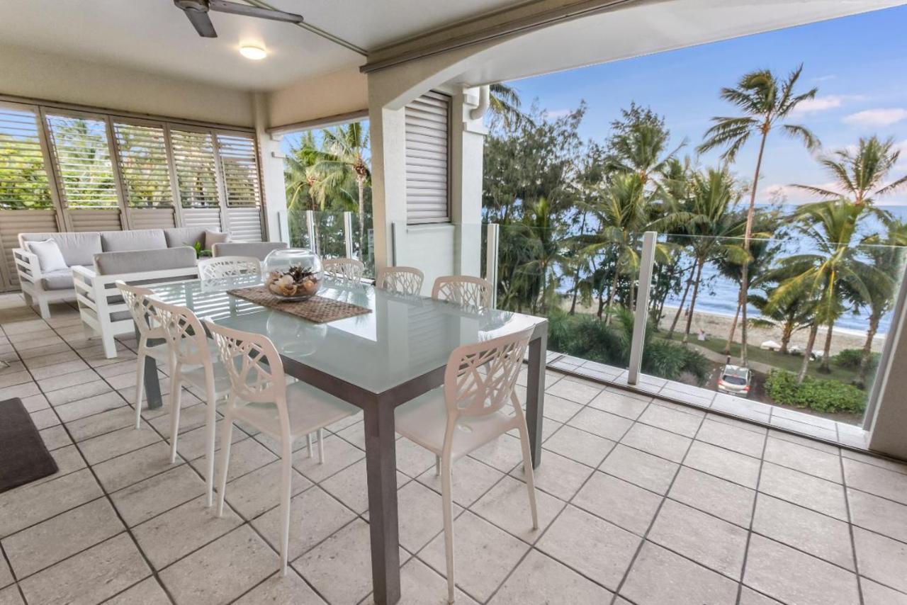 Island Views Beachfront Apartments Palm Cove Dış mekan fotoğraf